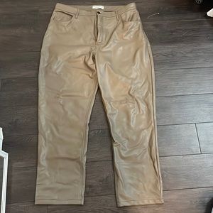 Abercrombie Curve Love vegan leather straight pants || Size 16 || Grey
